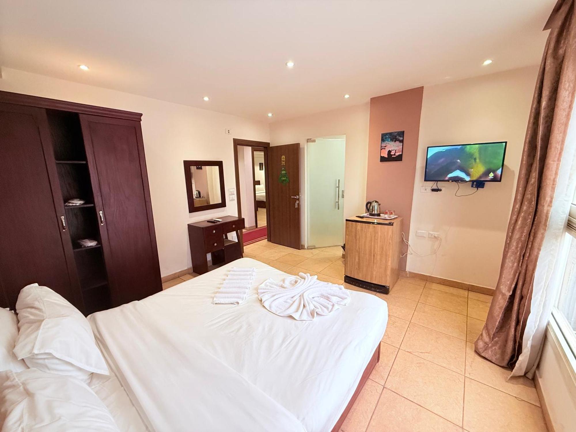King Khafren View Inn Kafrat al Jabal Екстер'єр фото