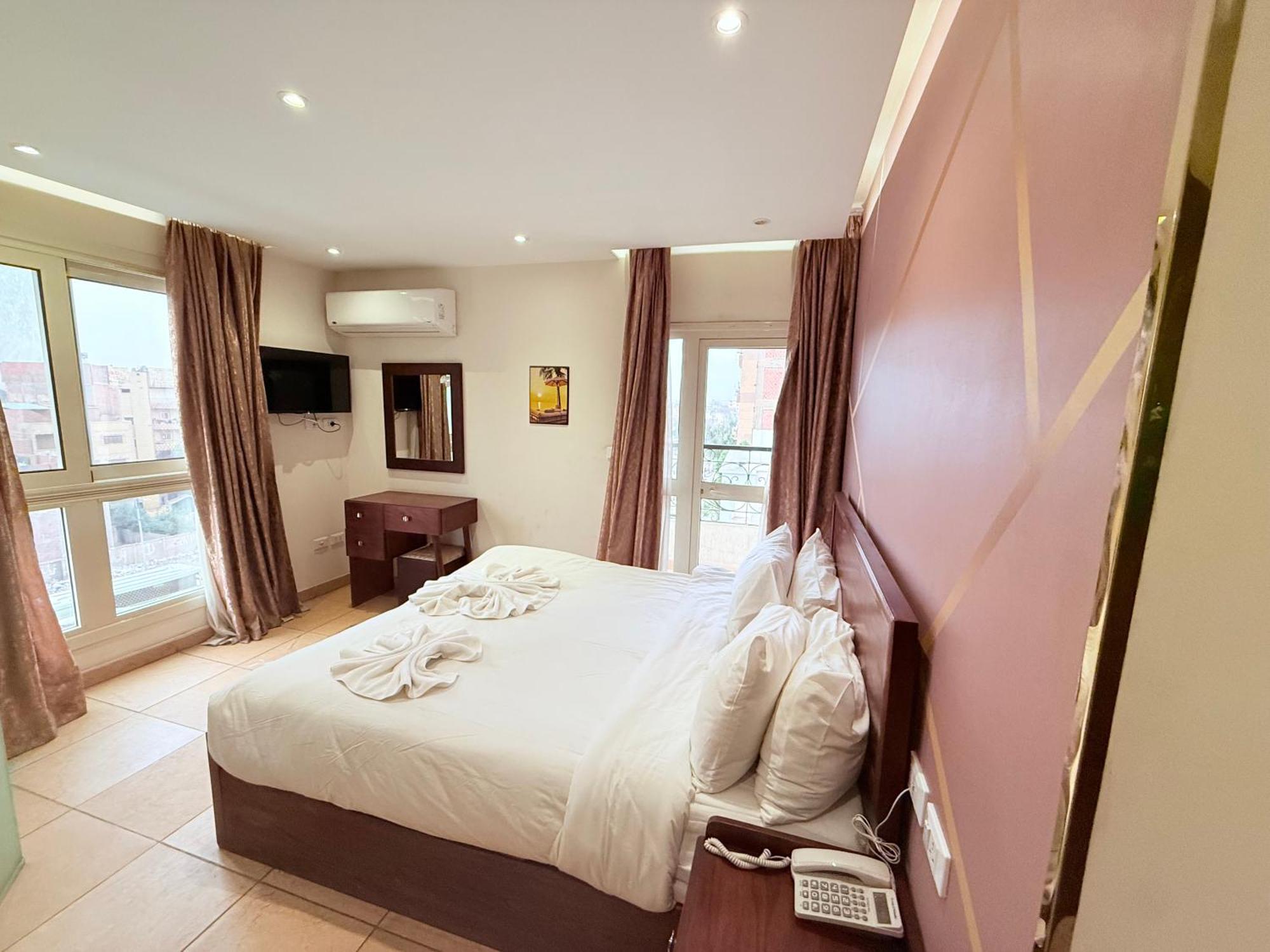 King Khafren View Inn Kafrat al Jabal Екстер'єр фото